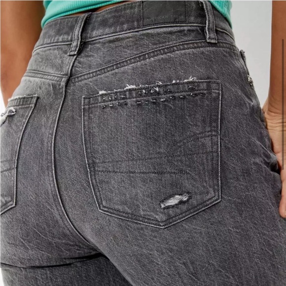 American Eagle Distressed Ripped Mom Jeans 18L - Picture 3 of 11